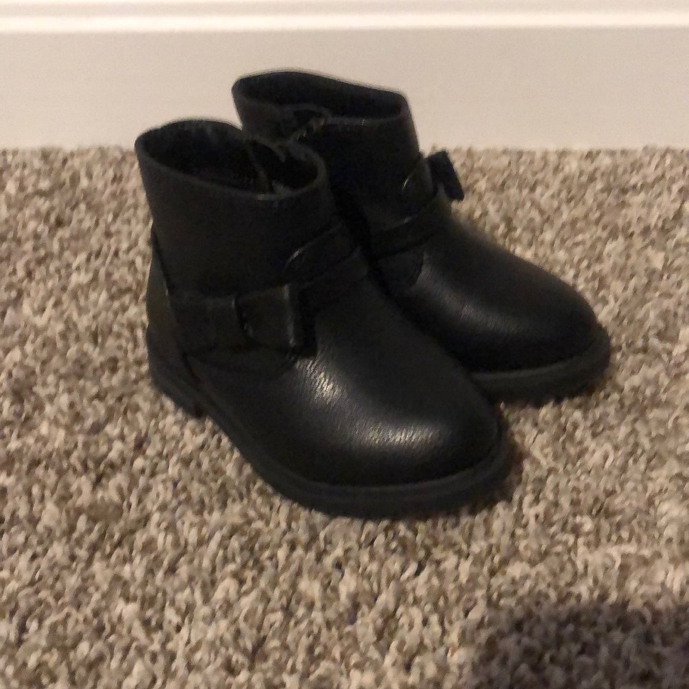 Cat & Jack Black Leather Boots w/ Bow